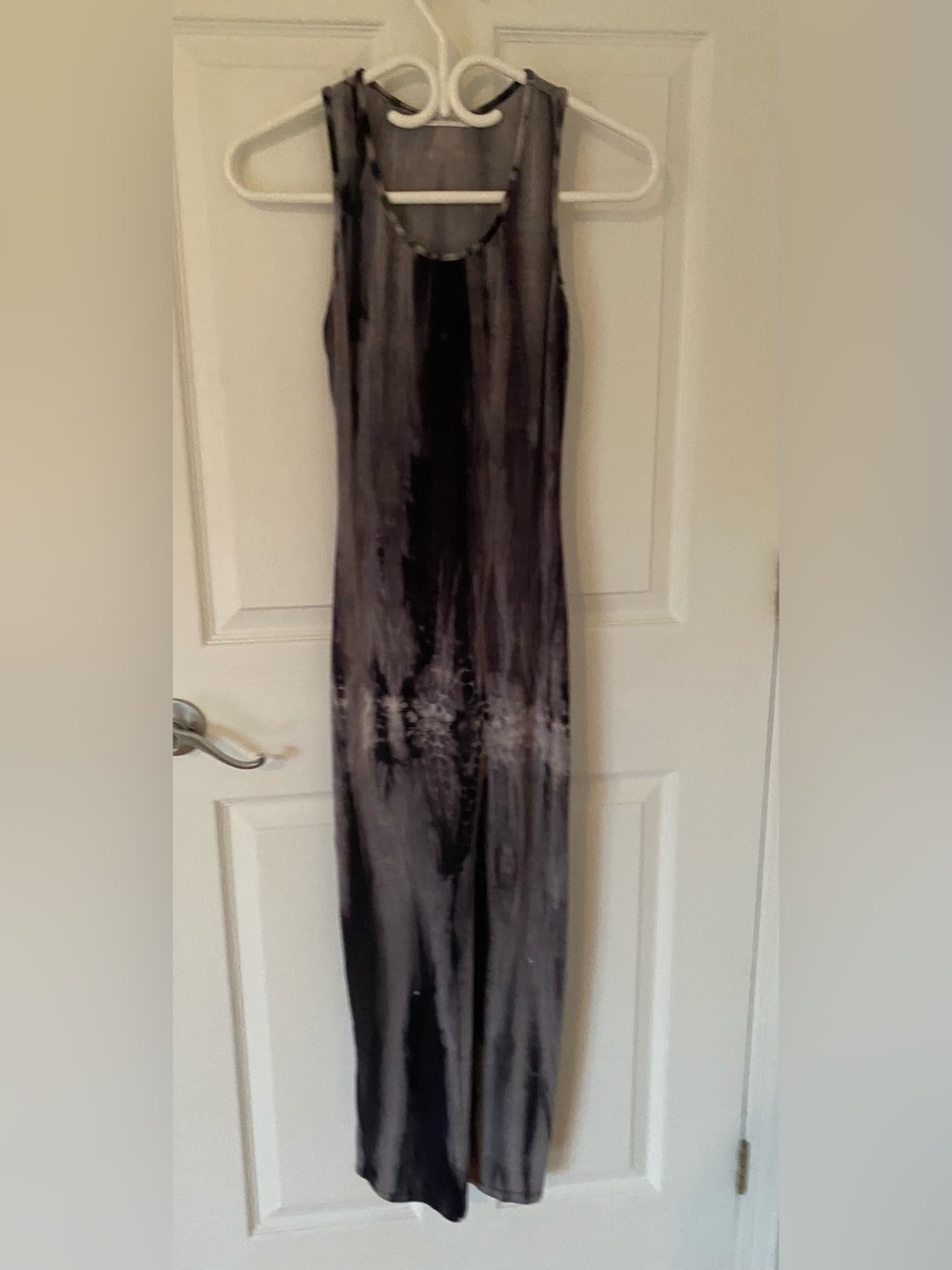 Sleeveless Midi Tie-Dye Dress in Charcoal Gray